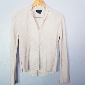 Zenobia made in italy merino wool v neck fitted sweater large